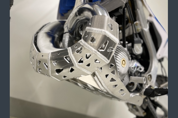 Skid plate with exhaust pipe guard for TM 250/300 2022-2024